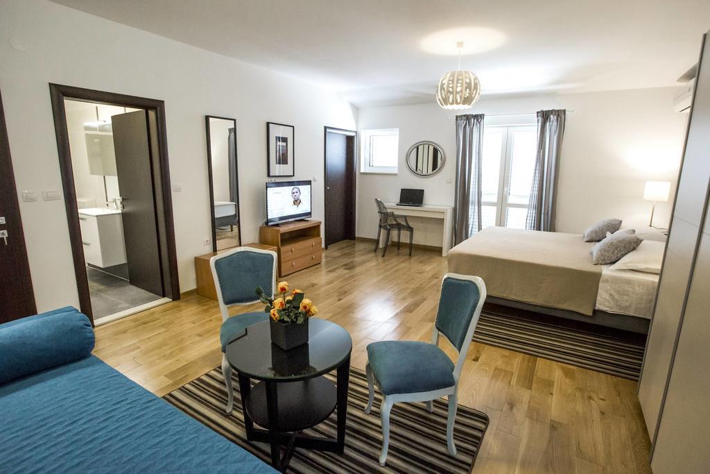 Rooms Margarita Stobreč Εξωτερικό φωτογραφία